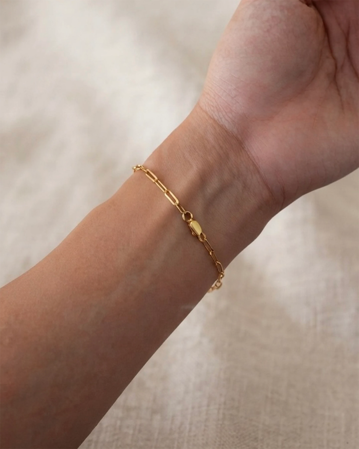 Sara Paperclip Chain Bracelet