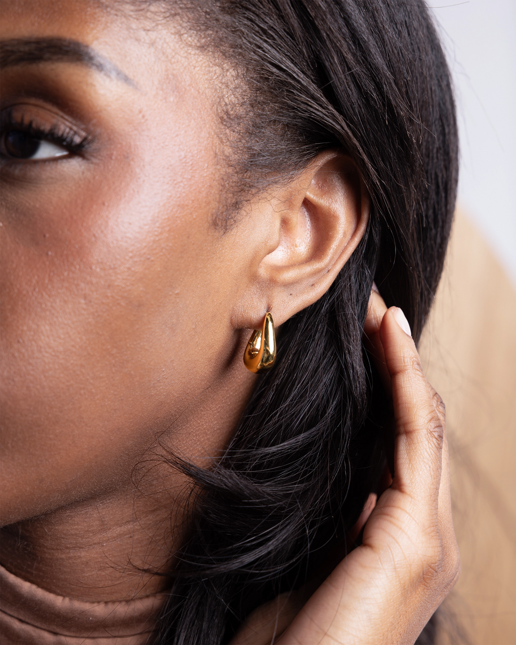 Vivienne Chunky Huggie Earrings